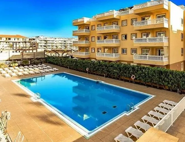 Tropical - Heated Pool Palm-mar