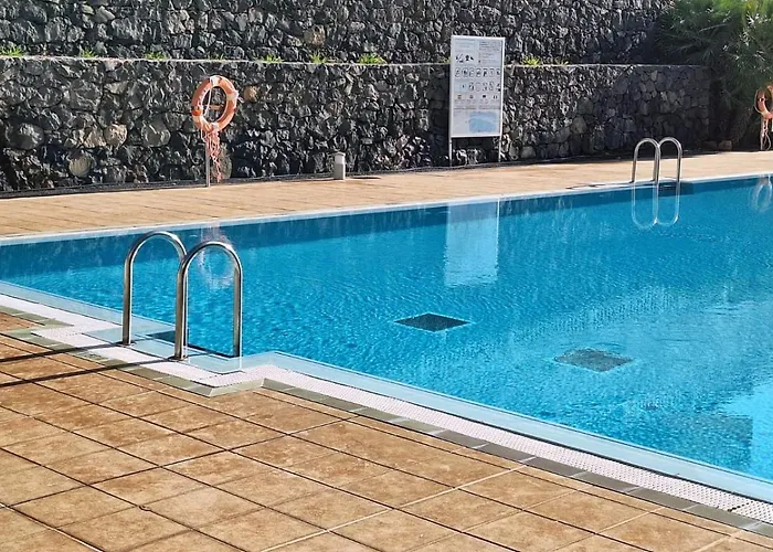 Tropical - Heated Pool