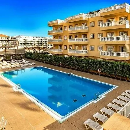 Tropical - Heated Pool Palm-mar